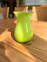 Grüne Vase Glas für Blumen Sommer Nordrhein-Westfalen - Enger Vorschau