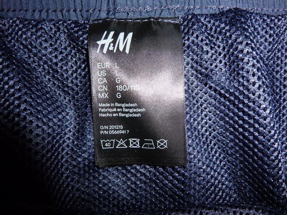 "H&M" SHORTS - SCHWIMMSHORTS - BADEHOSE MIT TASCHEN- GR. L- BLAU in Düsseldorf