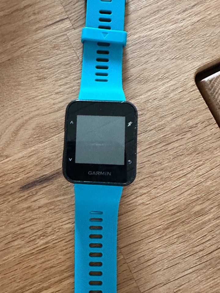 Garmin Forerunner neuwertig in Heiligenroth