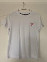 Weißes Guess Tshirt Hessen - Bad Vilbel Vorschau