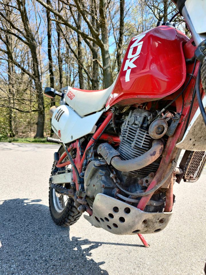 Suzuki DR 650 R Enduro in Tharandt