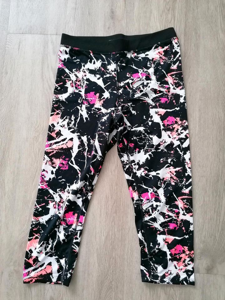 Mädchen Capri Sport Leggings von H&M Gr. 170 in Bitburg