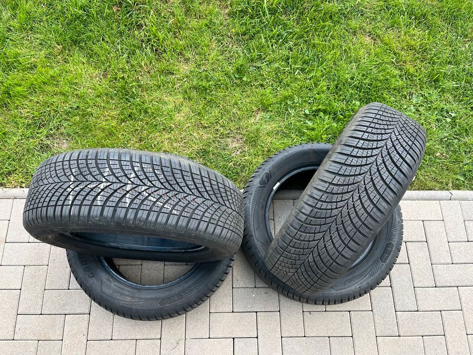 Goodyear Vector Ganzjahresreifen - FAST NEU - 215/60/R17 - Dacia in Immenhausen