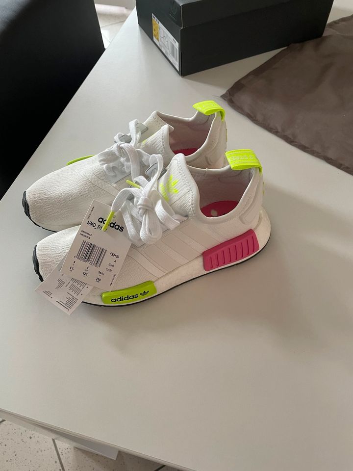 NMD R1W Damen Sportschuhe in Fulda