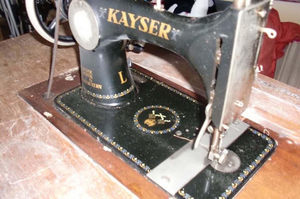 Alte Nähmaschine Kayser in München