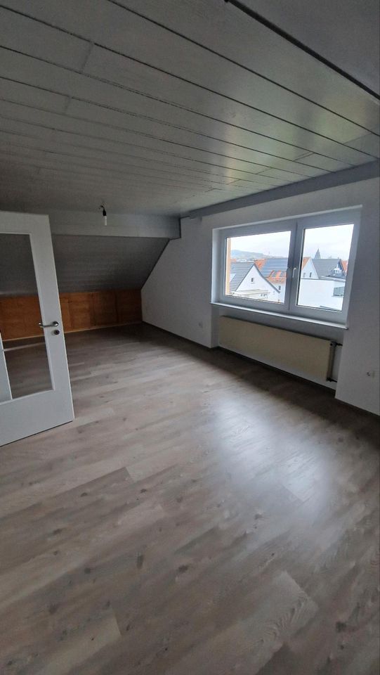 3-Zimmer DG Wohnung (85m²) inkl. Einbauküche ab sofort zu vermiet in Buseck