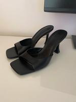 Zara Mules Sandalen Sandaletten Gr. 39 Leder schwarz Wandsbek - Hamburg Farmsen-Berne Vorschau