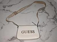 Guess Handtasche Weiß Gold Duisburg - Duisburg-Mitte Vorschau