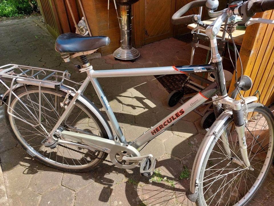 Herren Fahrrad 28er in Nienburg (Weser)