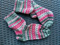 Stricksocken Gr. 38/39 Handarbeit Qualitätswolle, tolle Ferse NEU Bayern - Roßlaich Vorschau