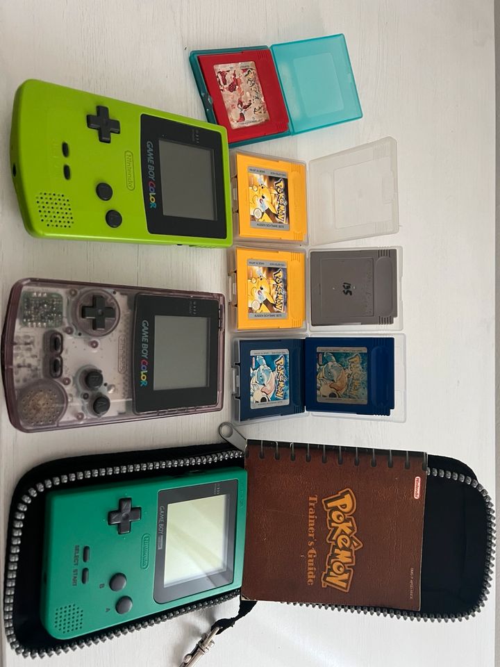 Gameboy Color,Pocket , Pokemon ,Pokémon Gelb,Blau,Rot in Magdeburg