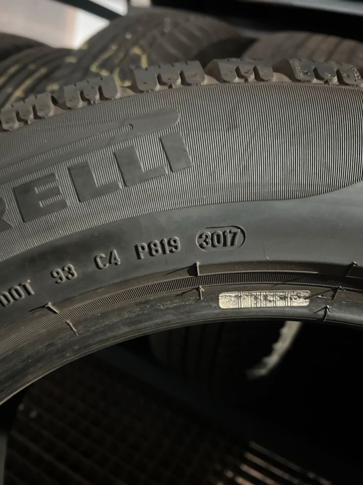 2 Winterreifen 225 60 R17 99H Pirelli Sottozero RSC 6mm in Würzburg