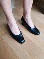 Pumps schwarz Gr. 5 1/2  ara elegance Nordrhein-Westfalen - Troisdorf Vorschau