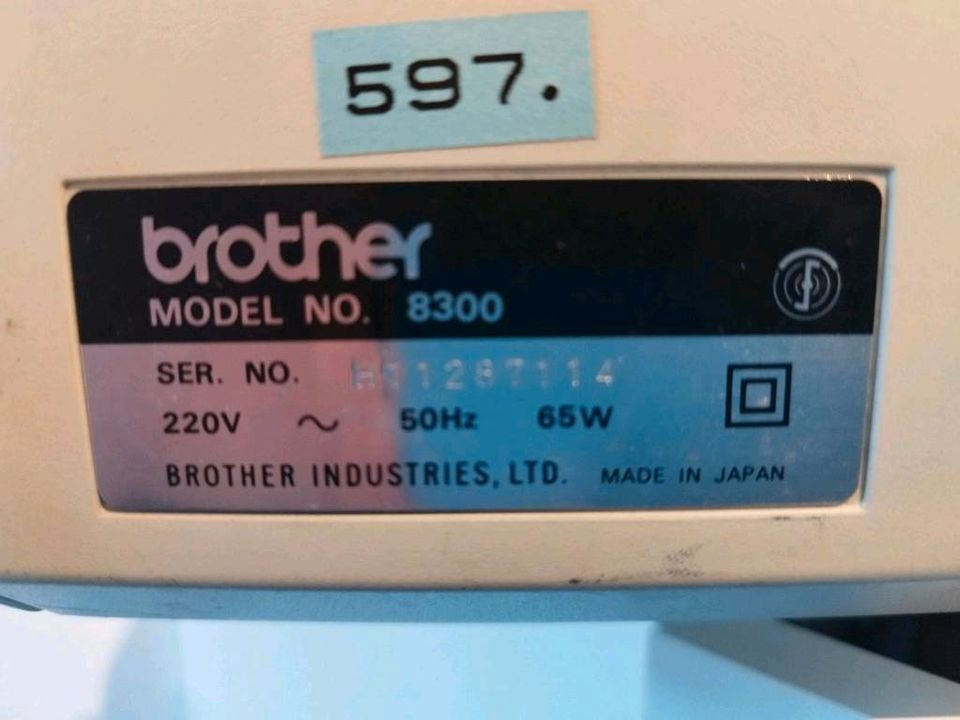 Schreibmaschine brother 8300 m. Pica 10 u.Prestige Italic Schrift in Lüneburg