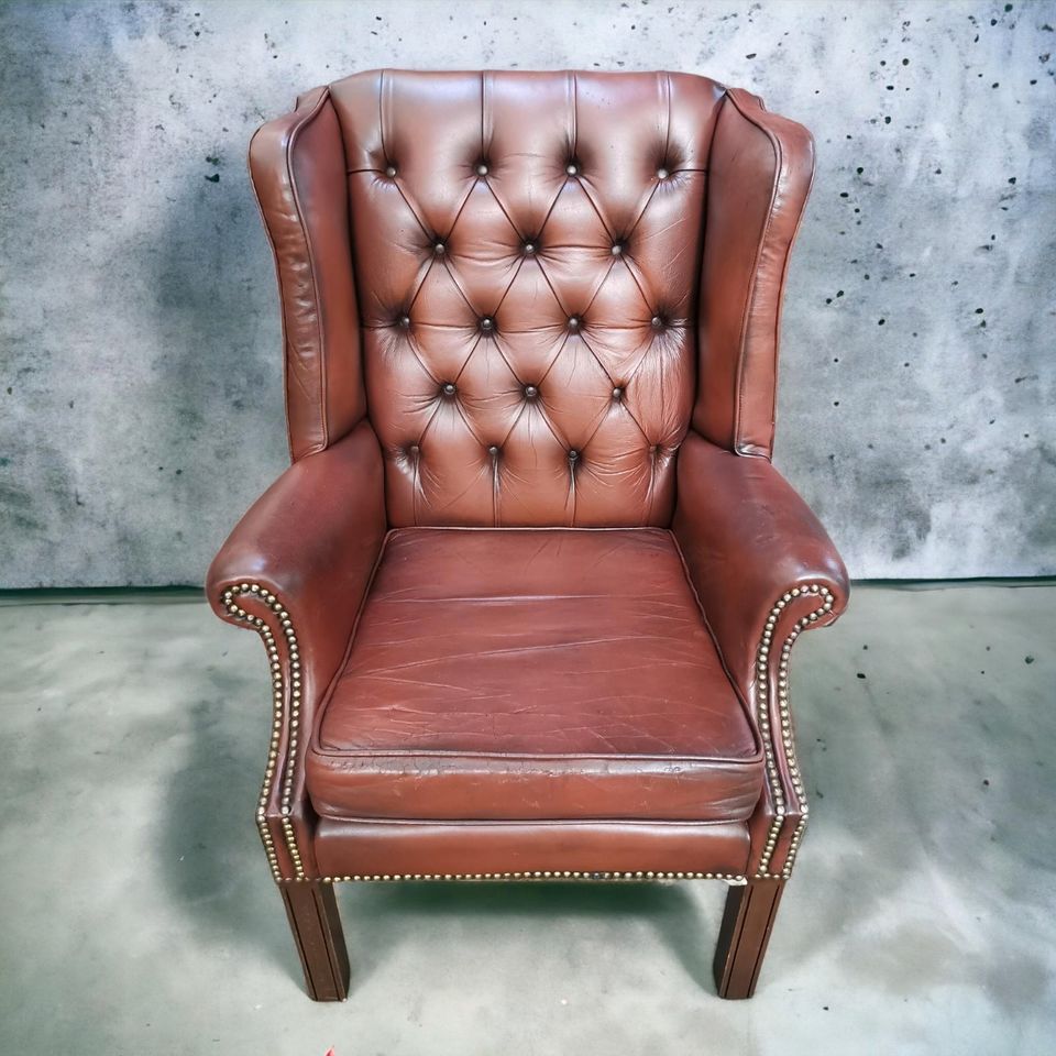 Vintage CHESTERFIELD Sessel. Leder-Ohrenbackensessel.BRANDY-Braun in Berlin