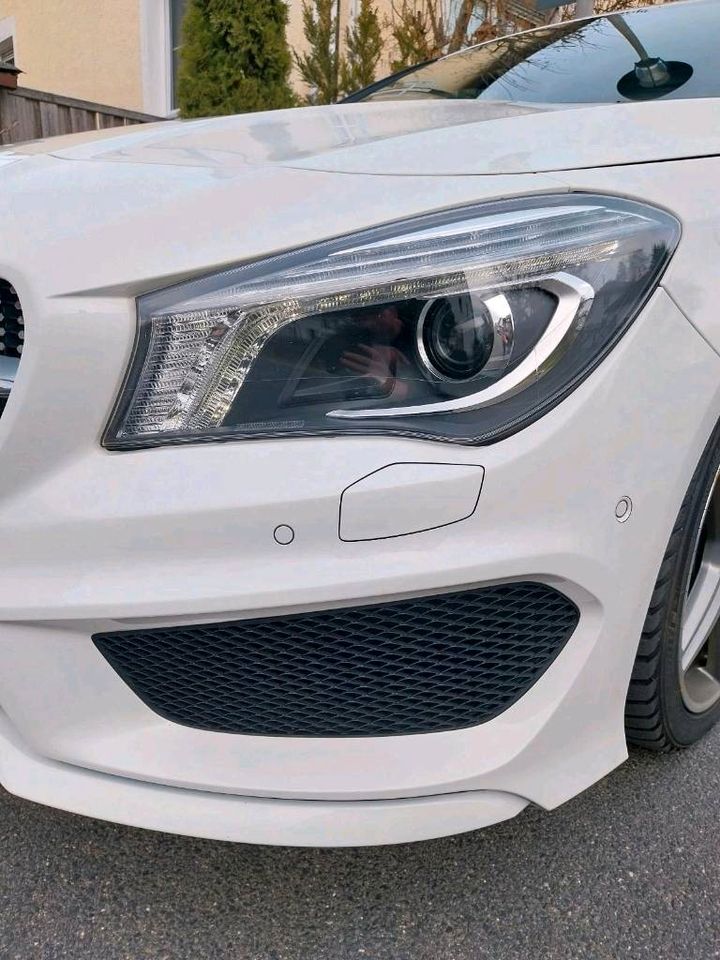 Mercedes Benz Cla 180 AMG Line in Schönwald Oberfr.