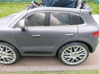 Porsche Macan Turbo 12V SUV, schwarz, Elektroauto, Ferngesteuert Hessen - Gießen Vorschau