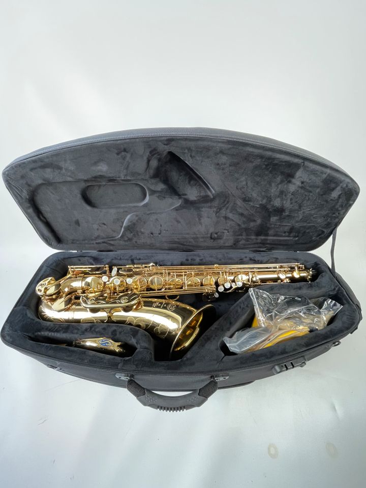 Selmer Tenorsaxophon Super Action 80II mit Gravur + Zubehör in Fulda