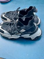 Sportschuhe Damen gr.38  Farbe schwarz Nordrhein-Westfalen - Kaarst Vorschau