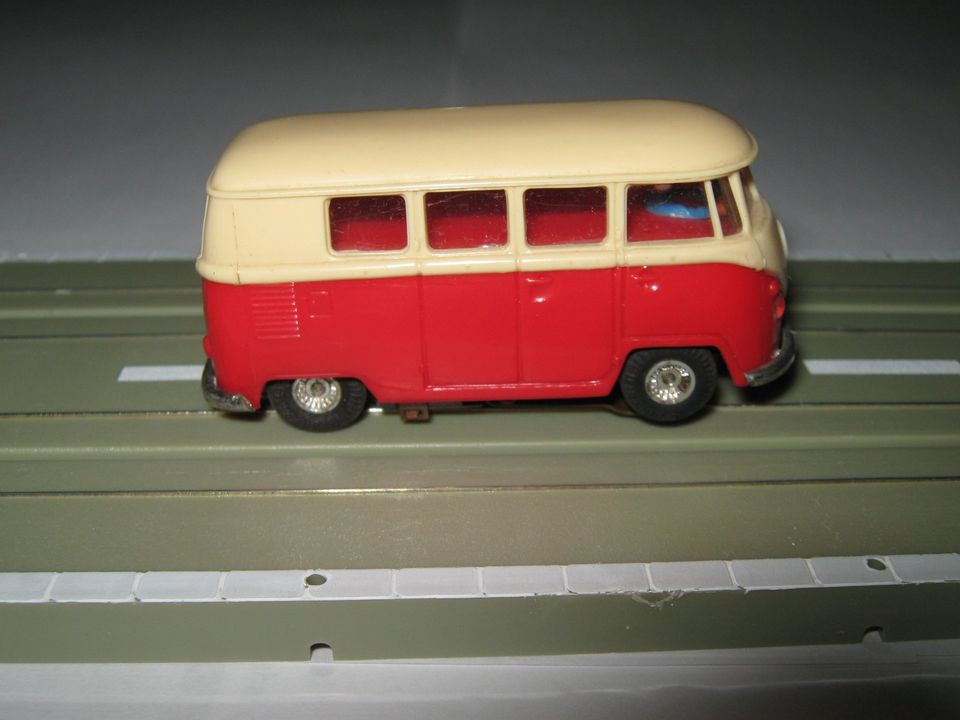 Falles AMS VW Bus Bulli Rot/Beige in Zirndorf