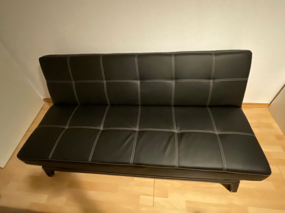 Sofa in sehr gutem Zustand. in Frankfurt am Main