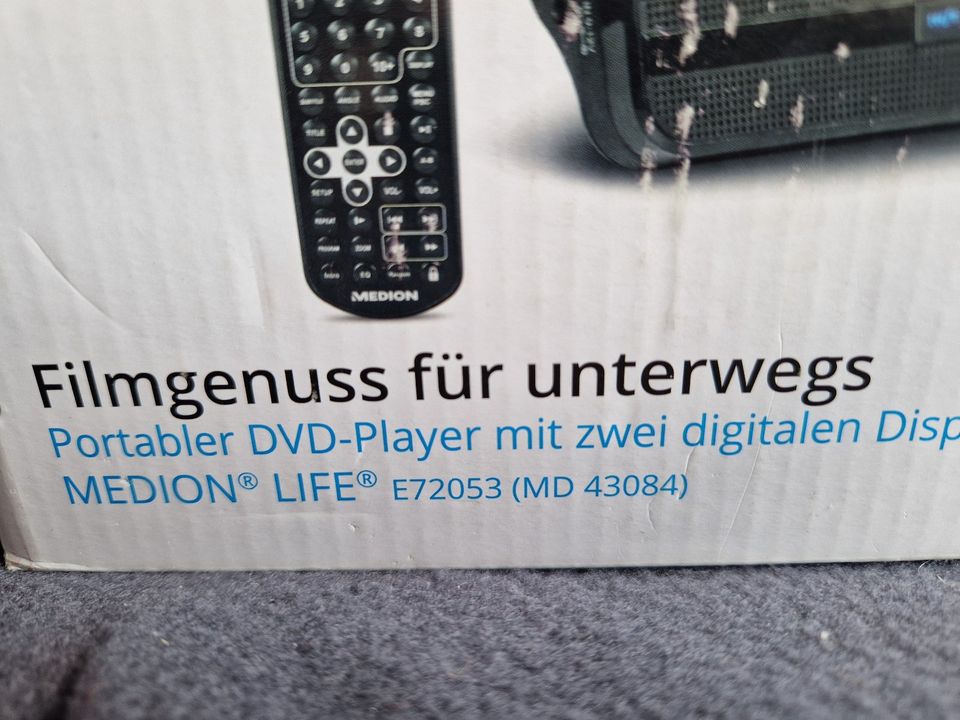 Medion Life E72053 (MD 43084) portabler 7" DVD-Player in Duisburg