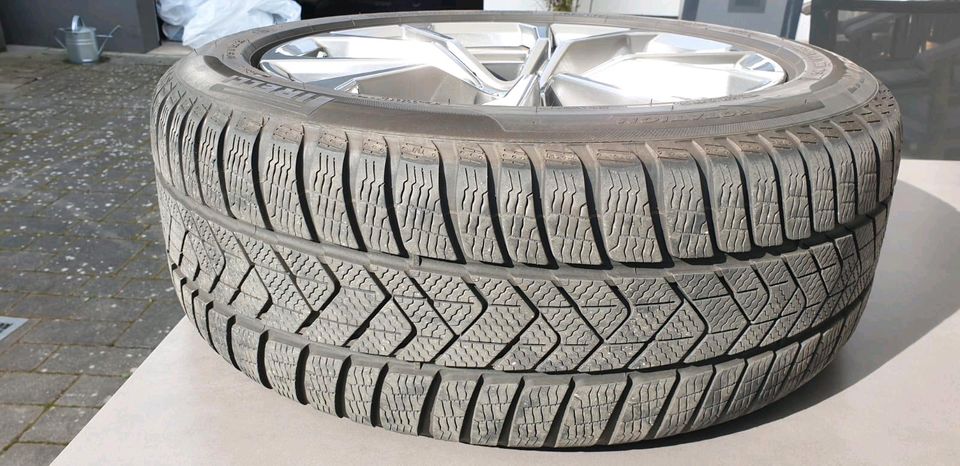 4 Winterreifen BMW 330 e - Pirelli Run Flat in Hemsbach