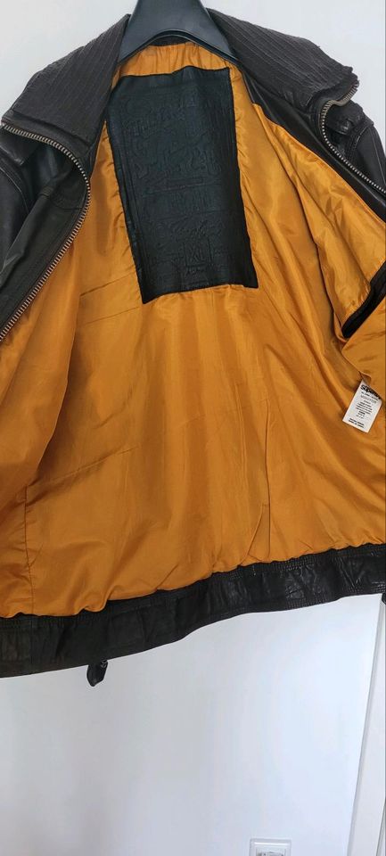 Superdry Lederjacke Ryan XL in Meschede