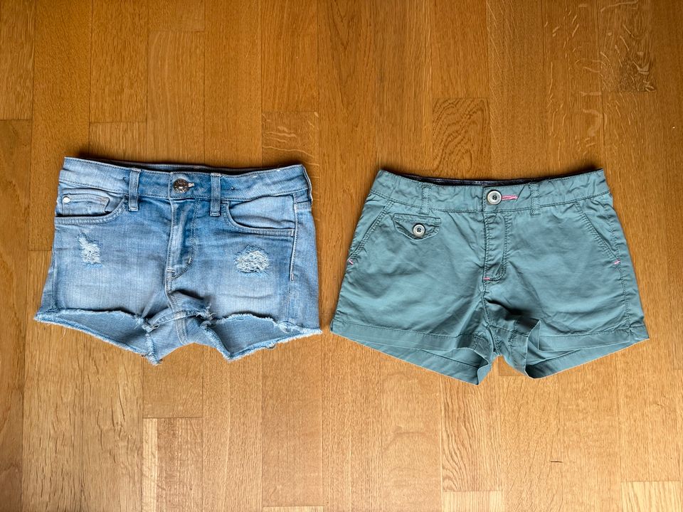 H&M Zara Shorts Jeans Gr 116 122 (128) blau khaki in Frankfurt am Main