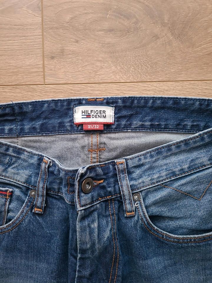 Hilfiger Denim Jeans Hose W31 L32 in Börnsen