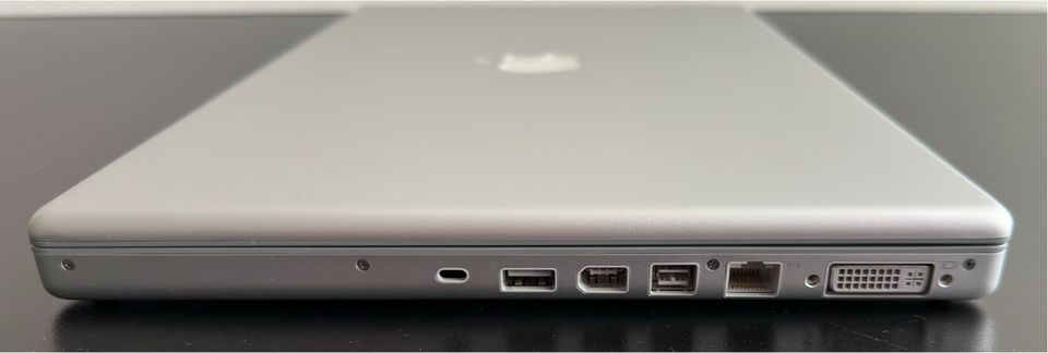 Apple MacBook Pro A1226 15,4“ A1226 2007 (möglicherweise Defekt) in Oranienburg