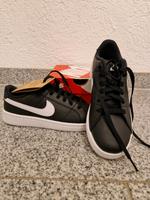 Nike Court Royale Sneaker Turnschuhe Gr.  38,5 neu mit Etikett Nordrhein-Westfalen - Marl Vorschau