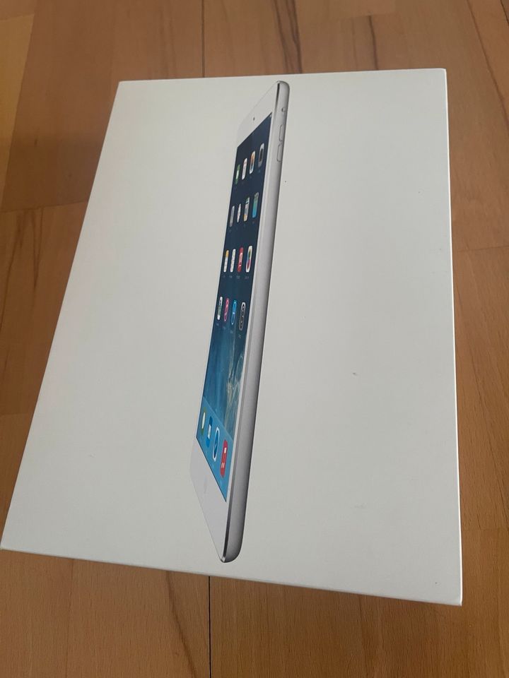 Ipad Air, A1475, 1. Generation, 32 Gb, Wifi, Cellular, Silver in Bielefeld