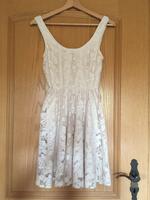 Kleid Minikleid Spitze Zara Creme S blumen beige Sommer hell kurz Hessen - Usingen Vorschau