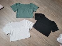 3 er Set cropped Top T-Shirt Shirt S M schwarz weiß mintgrün Niedersachsen - Weyhe Vorschau