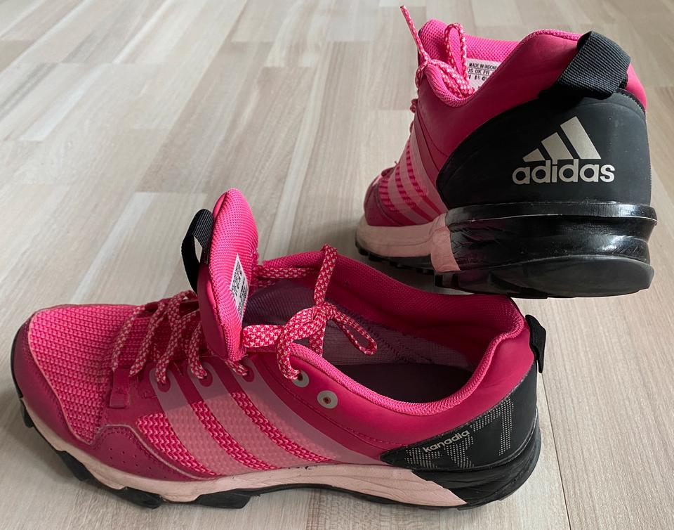 Adidas Kanadia tr7 Schuhe Gr. 42 2 3 in Hessen Mittenaar kleinanzeigen