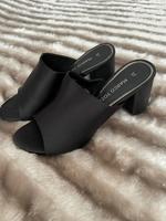 Marco TOZZI * Sandale * Pantolette * Gr. 37 * wie neu * Satin & G Baden-Württemberg - Bahlingen Vorschau