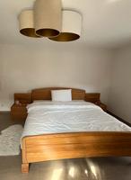 Bett Echtholz + Nachtschränkchen Nürnberg (Mittelfr) - Nordstadt Vorschau
