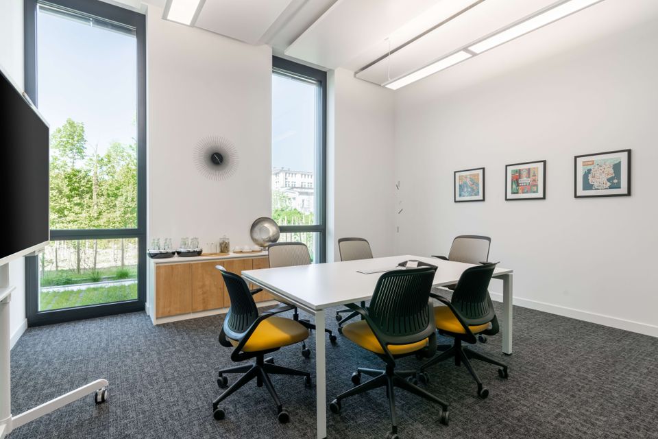 Privater Büroraum für 4 Personen 20 sqm in Regus Kaiserlei in Offenbach