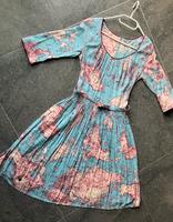 Suche Tauschpartner - Blutsgeschwister Kleid Weltkarte Nordrhein-Westfalen - Hille Vorschau
