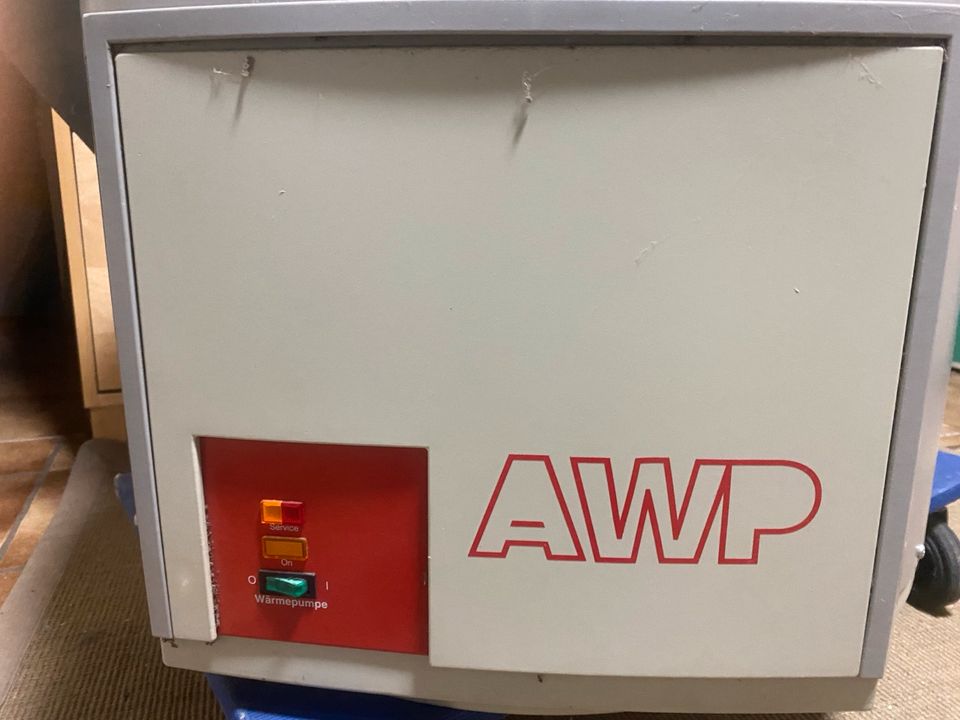AWP Wärmepumpe - Heizung - Voll funktionsfähig - guter Zustand in Kösching