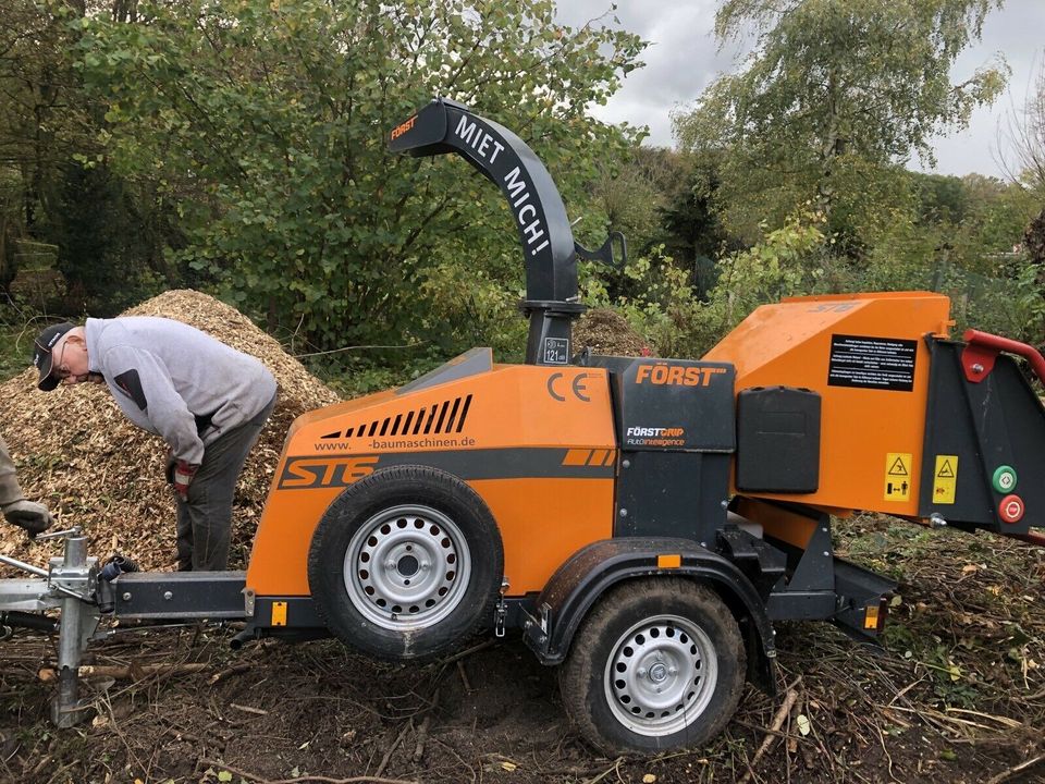 ✔  Holzhäcksler Häcksler zu mieten leihen vermieten Gartenarbeiten in Rinteln