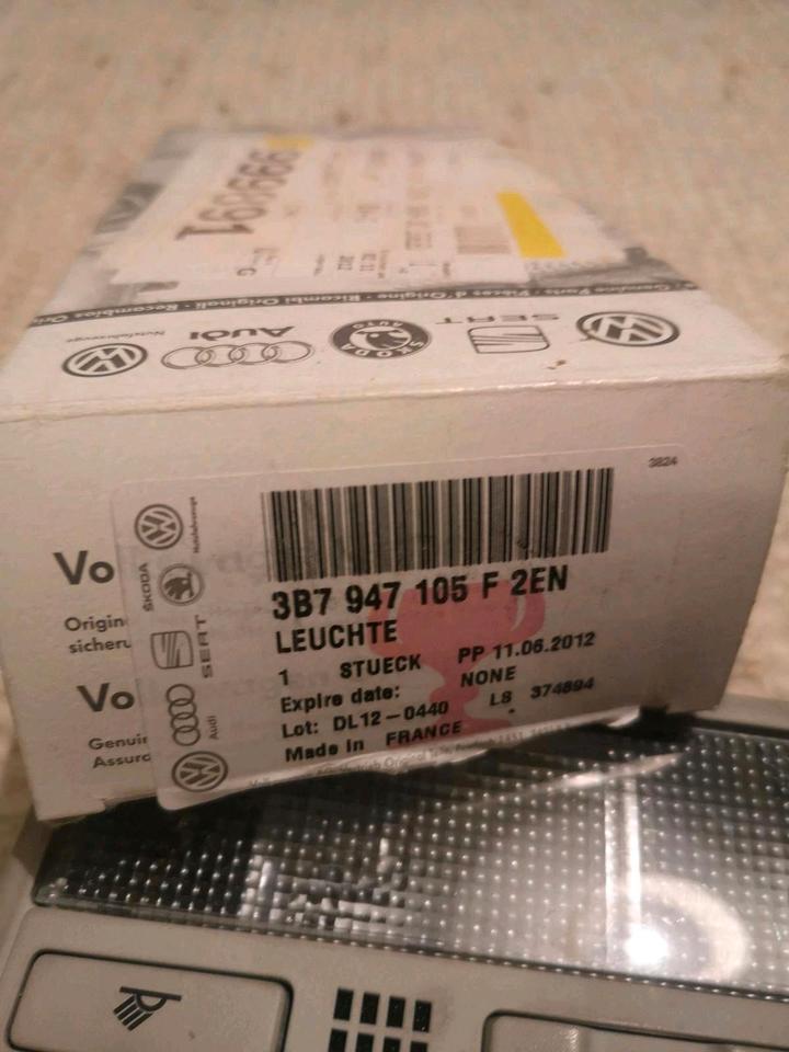 VW Passat W8 Innenleuchte 3B7947105 perlgrau Adapter Passat35i in Bendorf