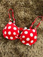 Hunkemöller Bikini Top rot Größe 75 B Neuwertig Rheinland-Pfalz - Zweibrücken Vorschau