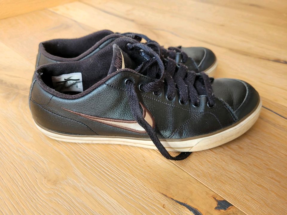 Nike Schuhe in Weiler-Simmerberg