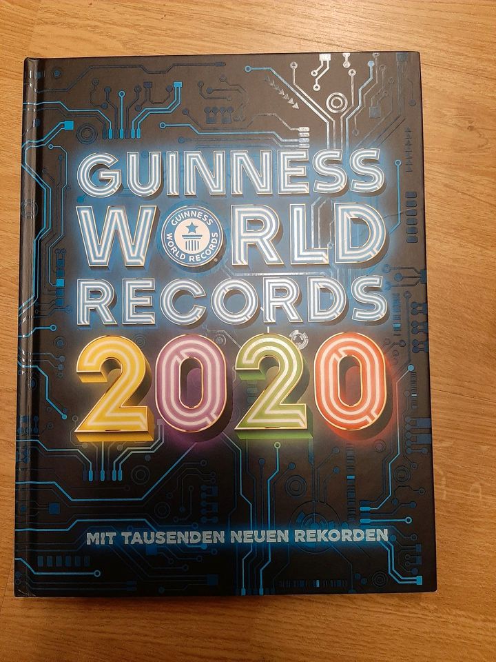 Gut erhaltenes Guiness World Records Buch 2020 in Frankenthal (Pfalz)