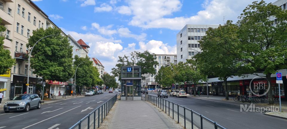 SANIERTE DACHTERRASSEN-WOHNUNG OHNE LIFT! FREI! in Berlin