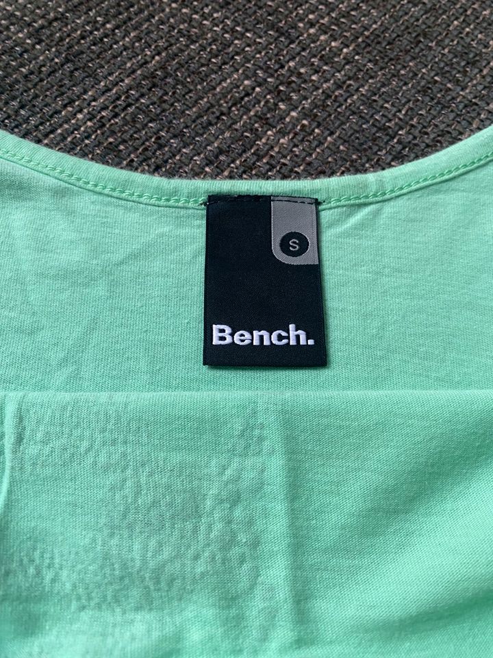 Shirt Bench in Köln