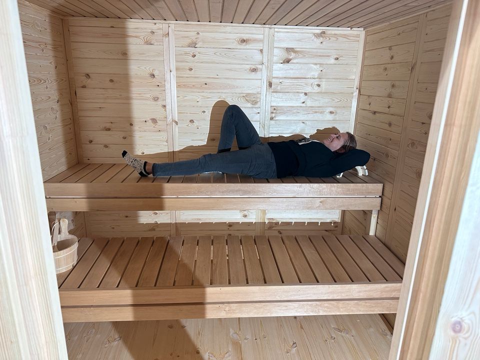 Eco Moderne Sauna 2.4x2.4 m Cube Pool Hot Tube Büro in Stein-Bockenheim