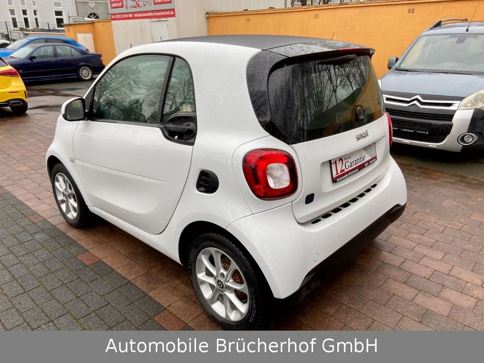 Smart ForTwo EQ Prime Navi/Leder/SHZ/PDC/Klimaauto/Alu in Dortmund